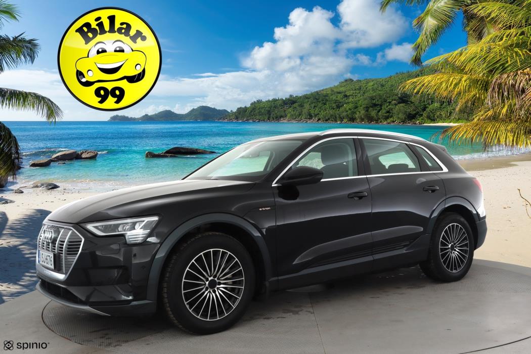 AUDI e-tron 2022