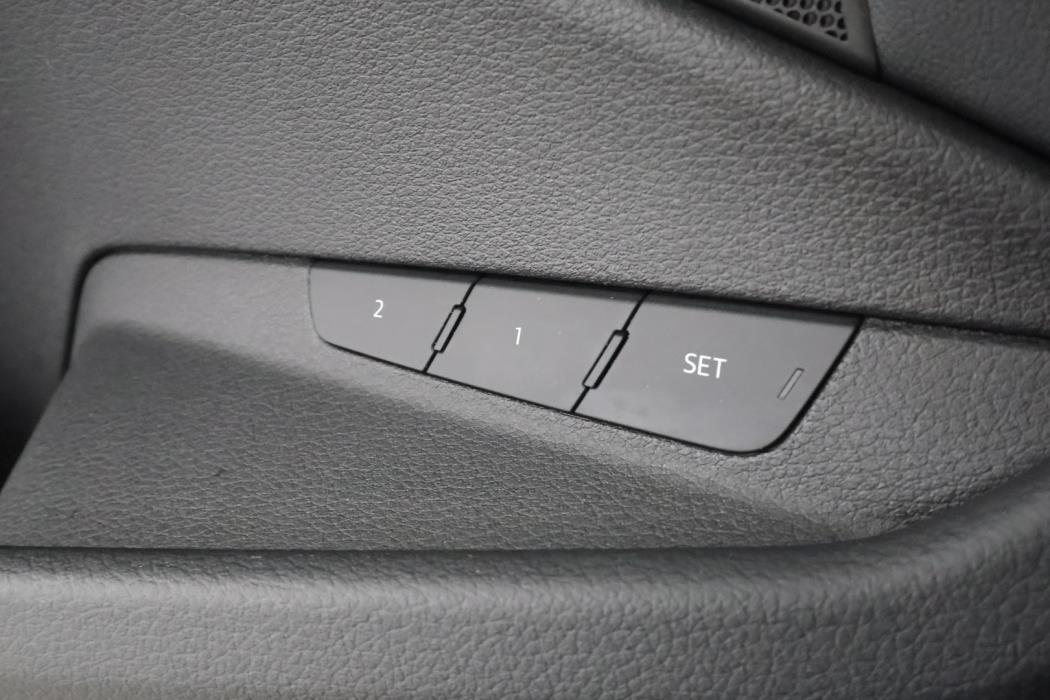 AUDI e-tron 2022
