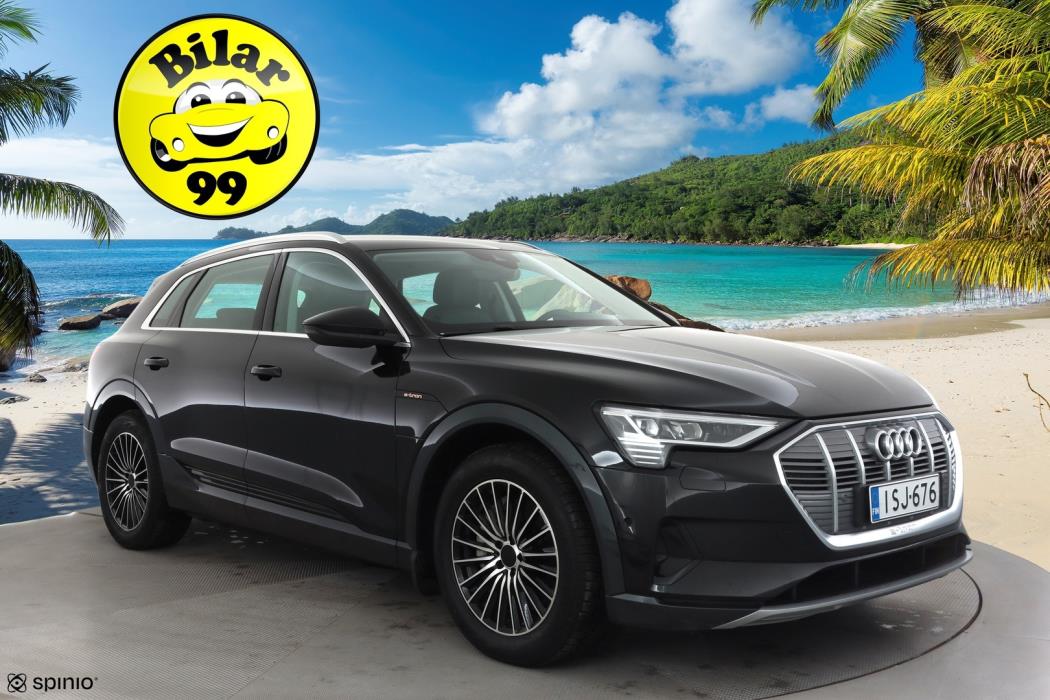 AUDI e-tron 2022