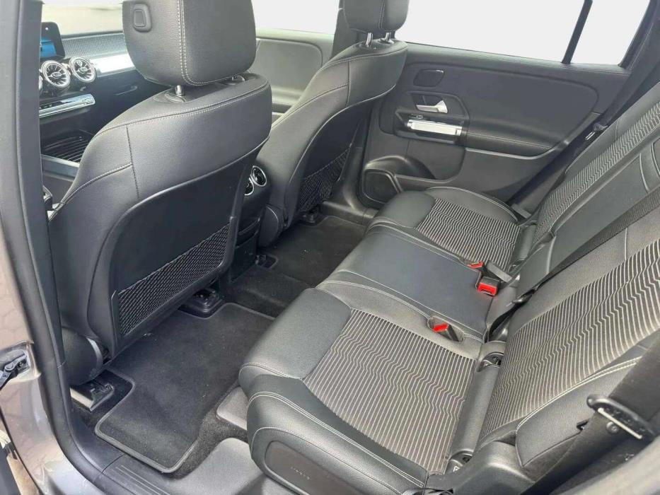 MERCEDES-BENZ EQB 2023