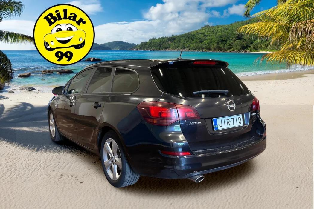 OPEL Astra 2011