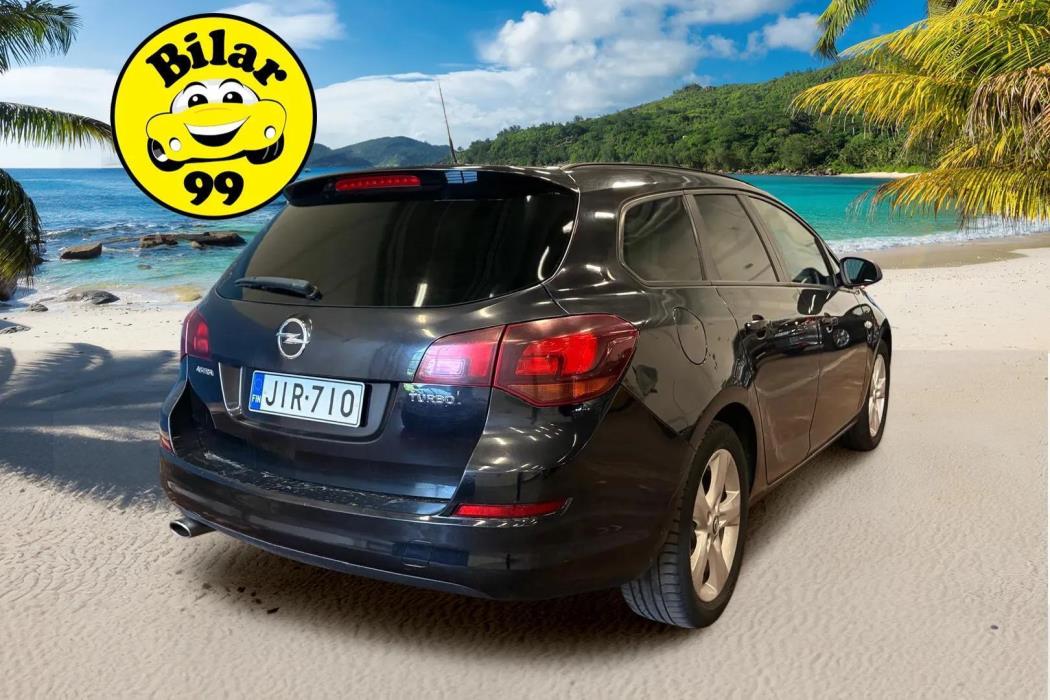 OPEL Astra 2011