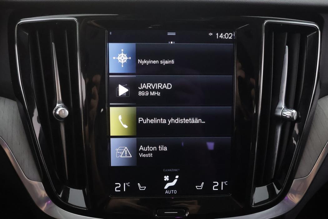 VOLVO V60 2021