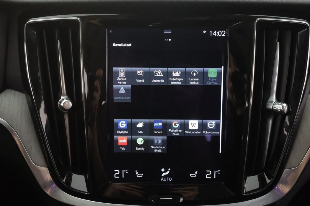 VOLVO V60 2021