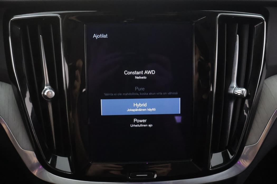 VOLVO V60 2021