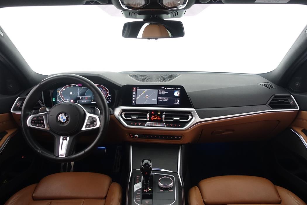 BMW 330 2020