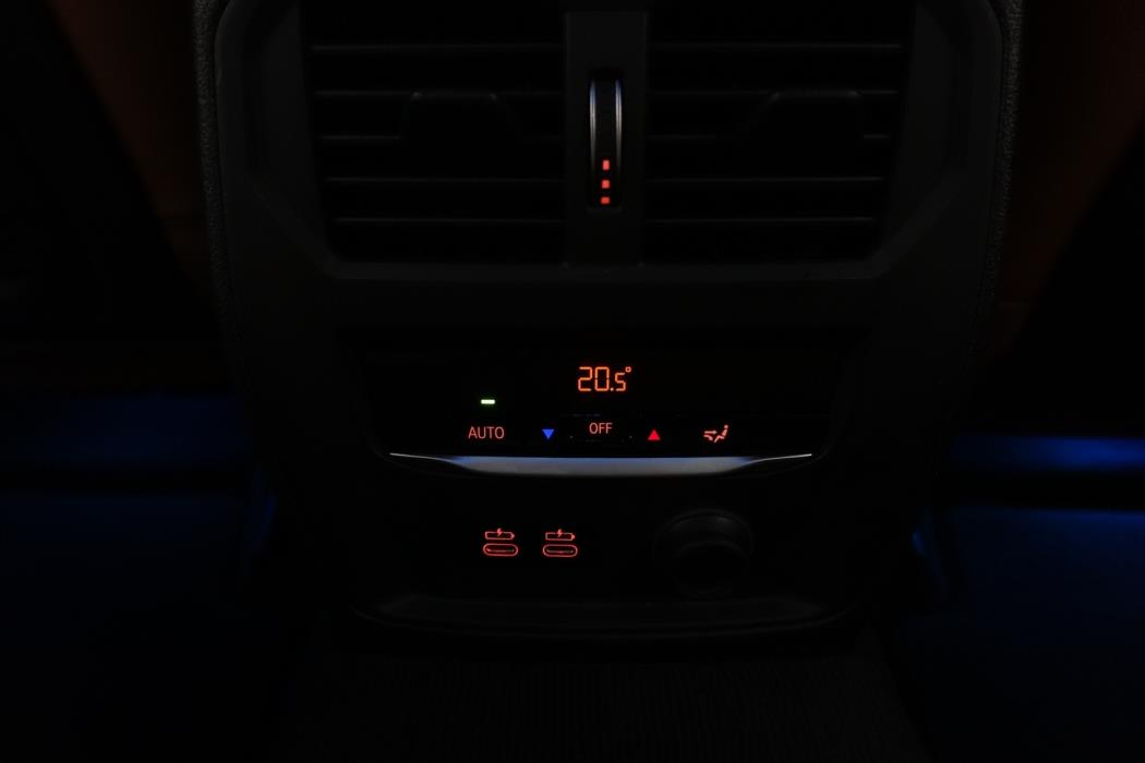BMW 330 2020