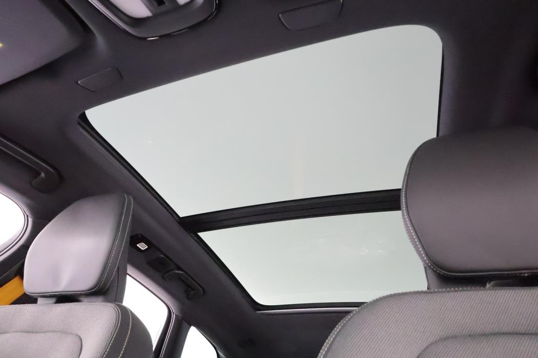 VOLVO XC60 2022