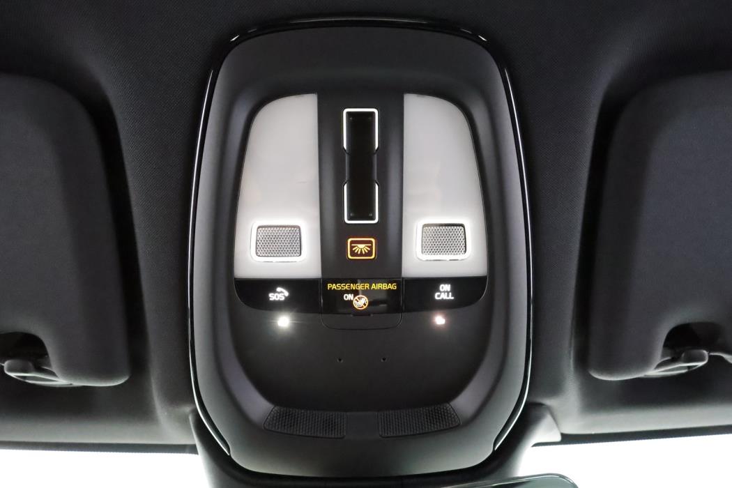 VOLVO XC60 2022