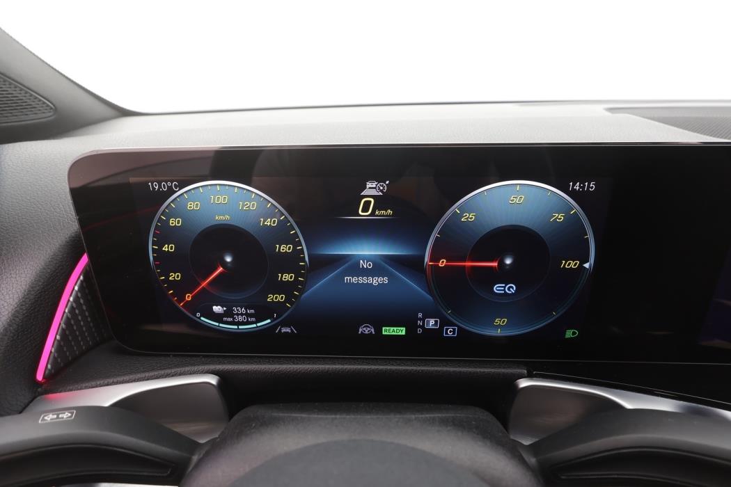 MERCEDES-BENZ EQB 2023