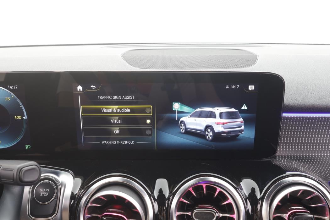 MERCEDES-BENZ EQB 2023