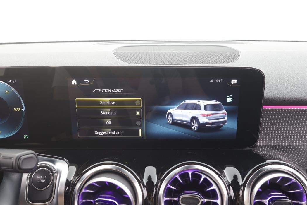MERCEDES-BENZ EQB 2023