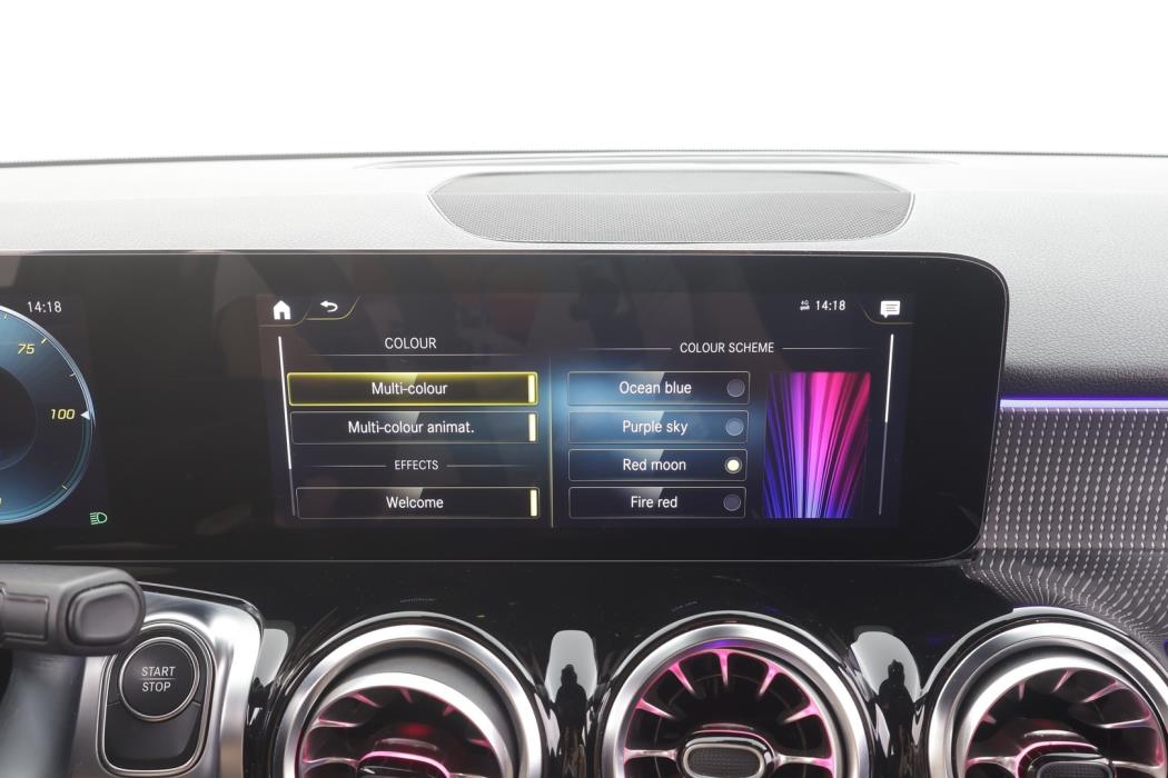 MERCEDES-BENZ EQB 2023