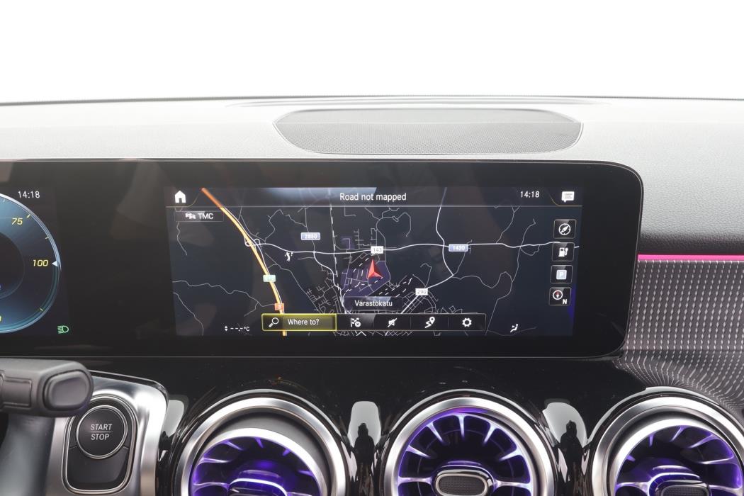 MERCEDES-BENZ EQB 2023
