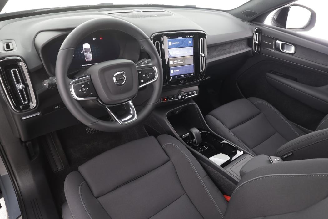 VOLVO C40 2023
