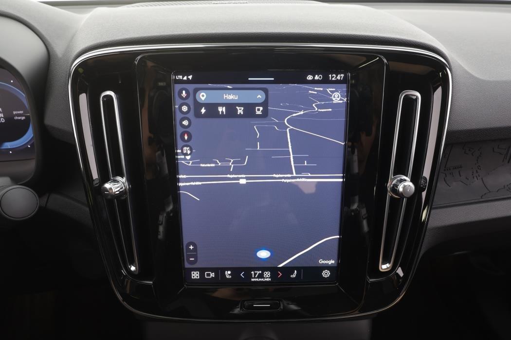 VOLVO C40 2023
