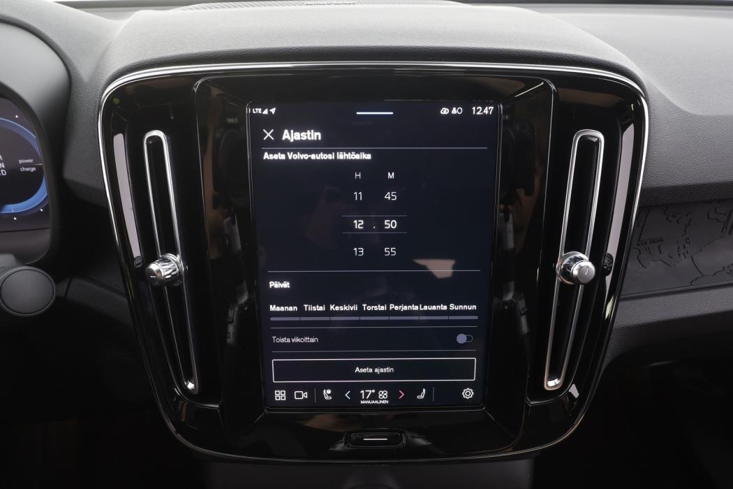 VOLVO C40 2023
