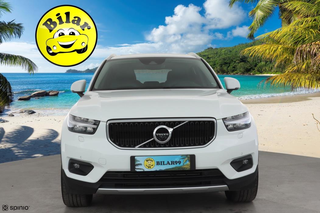 VOLVO XC40 2021