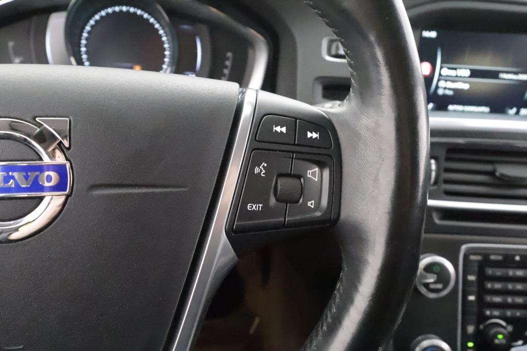 VOLVO V60 Cross Country 2016