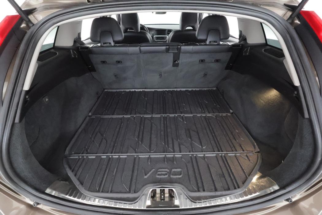 VOLVO V60 Cross Country 2016