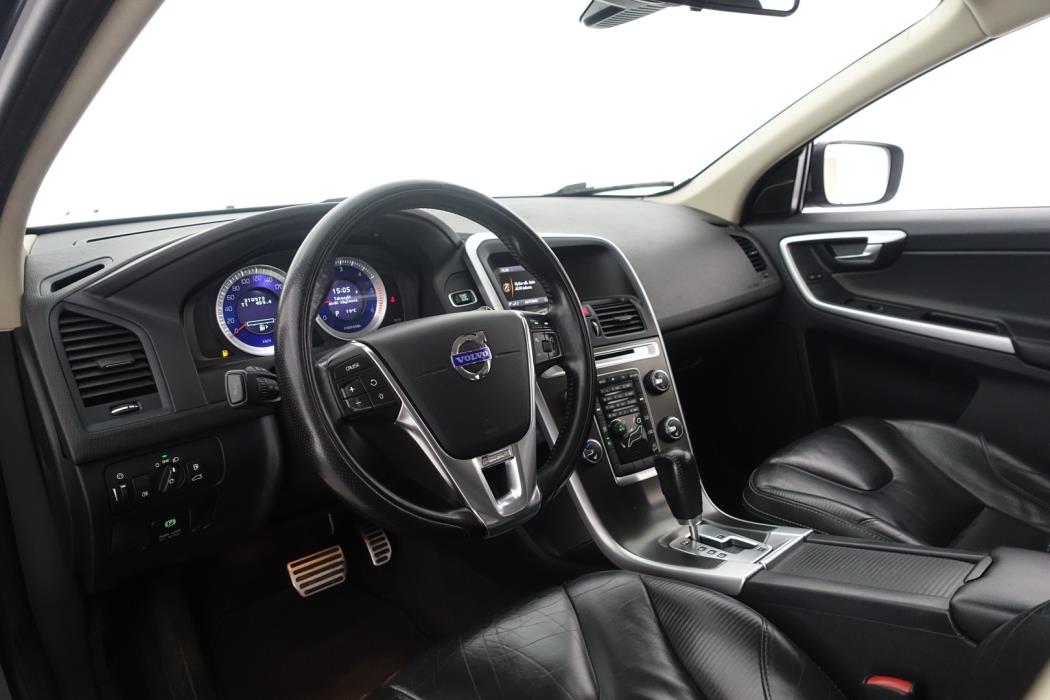 VOLVO XC60 2011