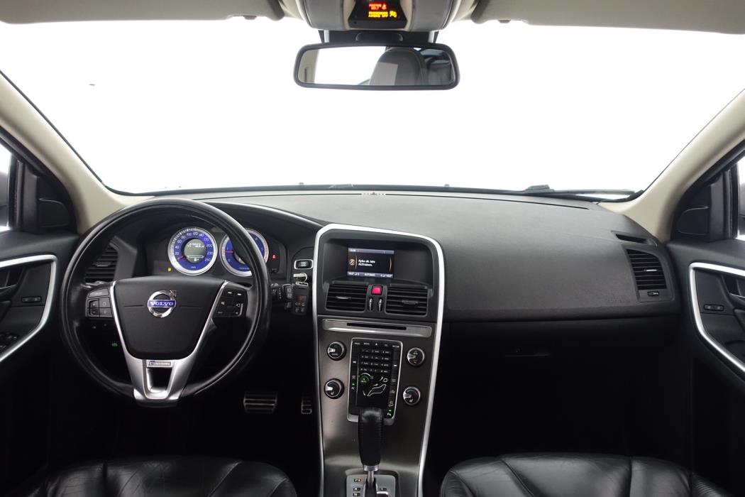 VOLVO XC60 2011