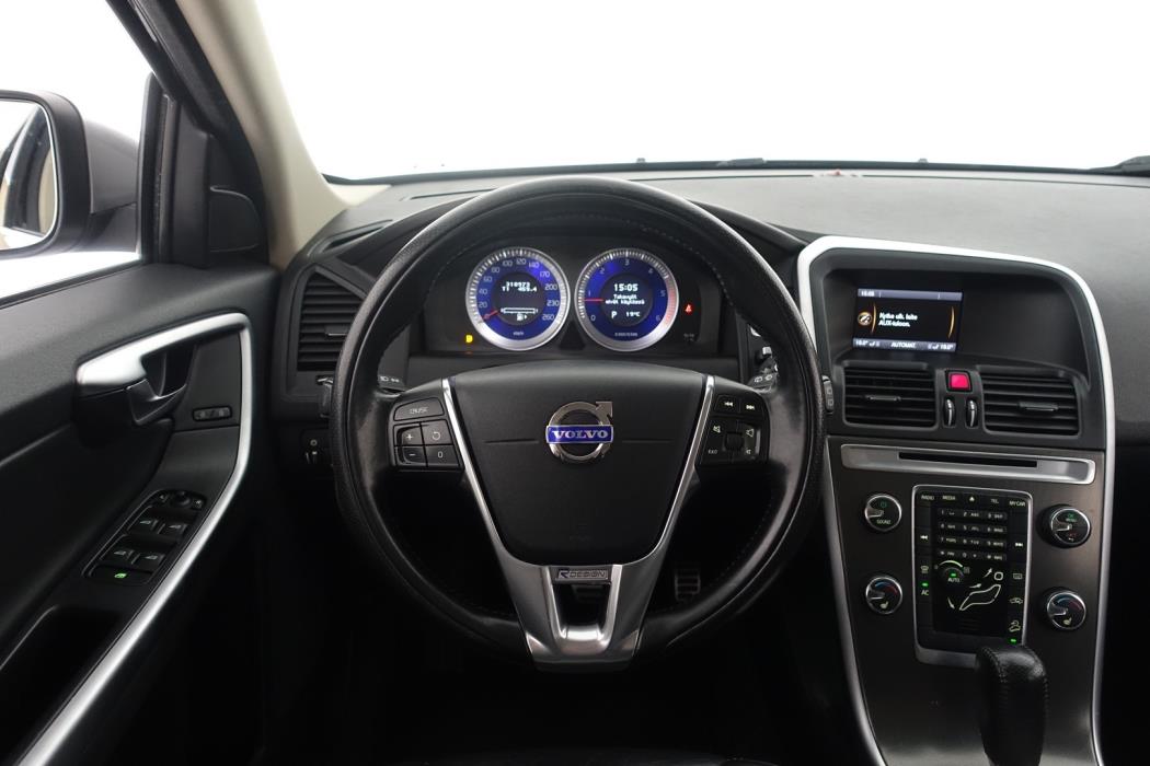 VOLVO XC60 2011