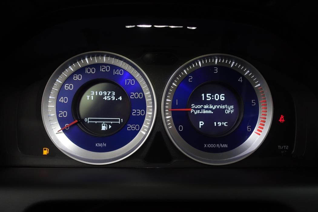 VOLVO XC60 2011