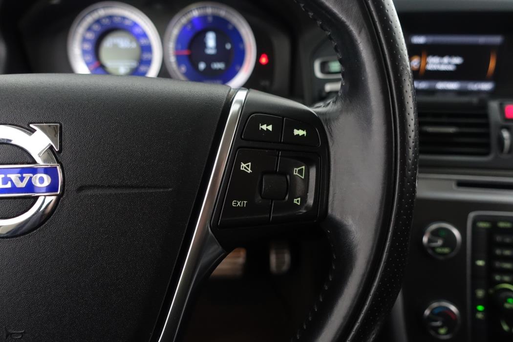 VOLVO XC60 2011