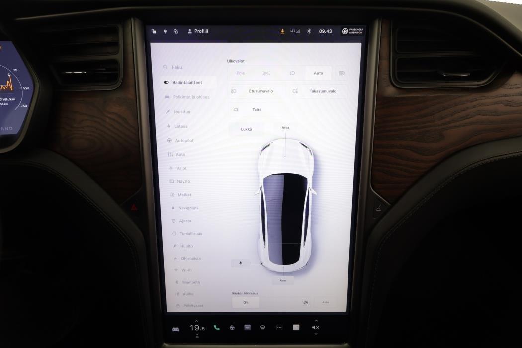 TESLA Model S 2021