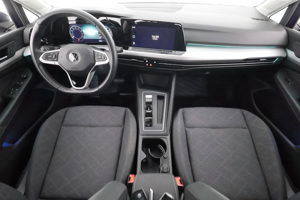 VOLKSWAGEN Golf 2022