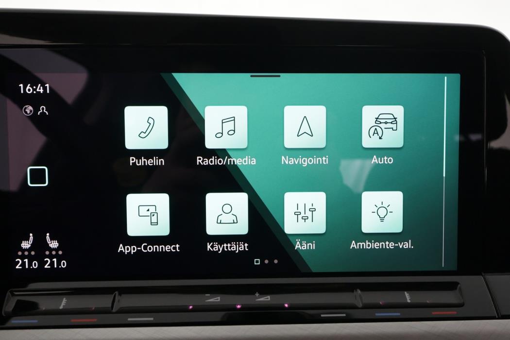 VOLKSWAGEN Golf 2022