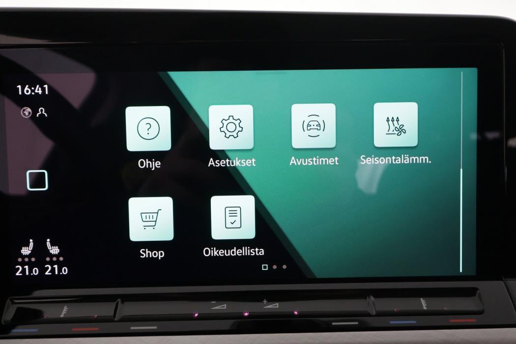 VOLKSWAGEN Golf 2022