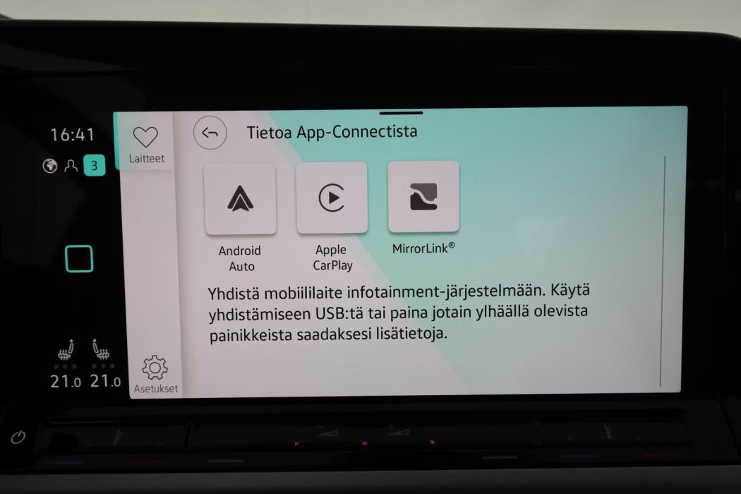 VOLKSWAGEN Golf 2022