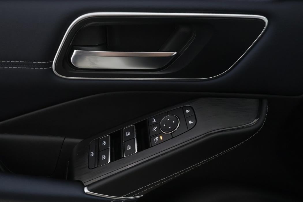 NISSAN Qashqai 2023