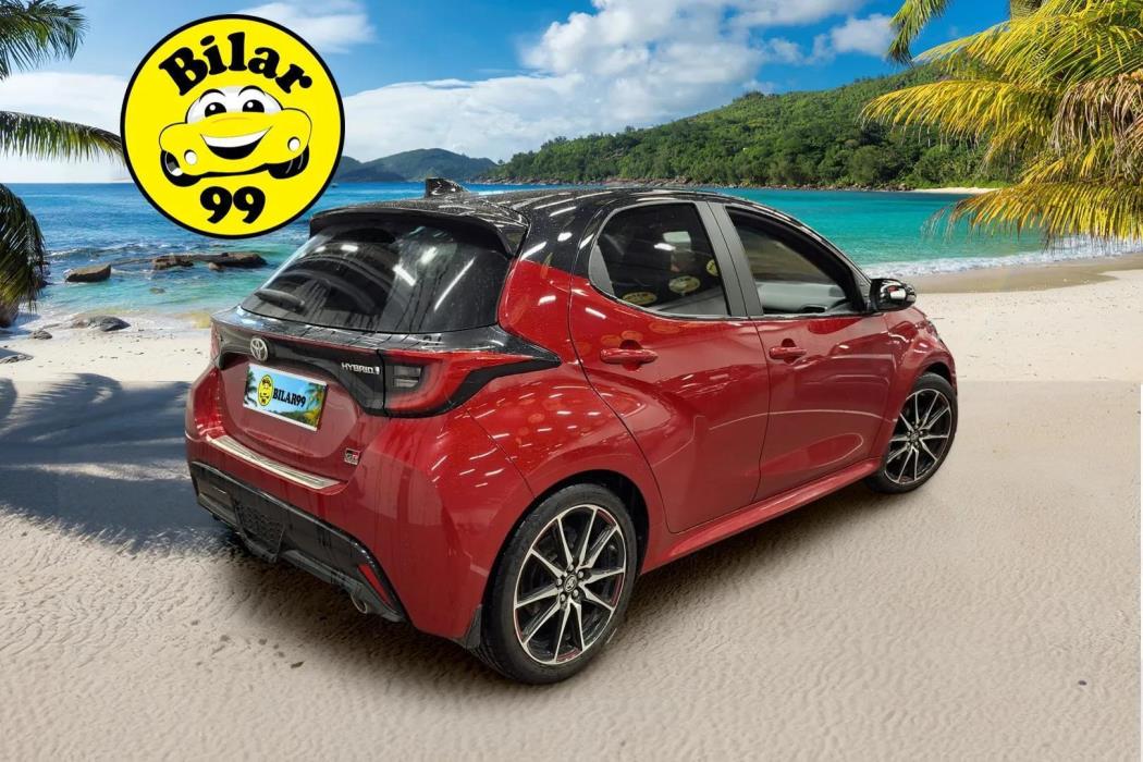 TOYOTA Yaris 2023