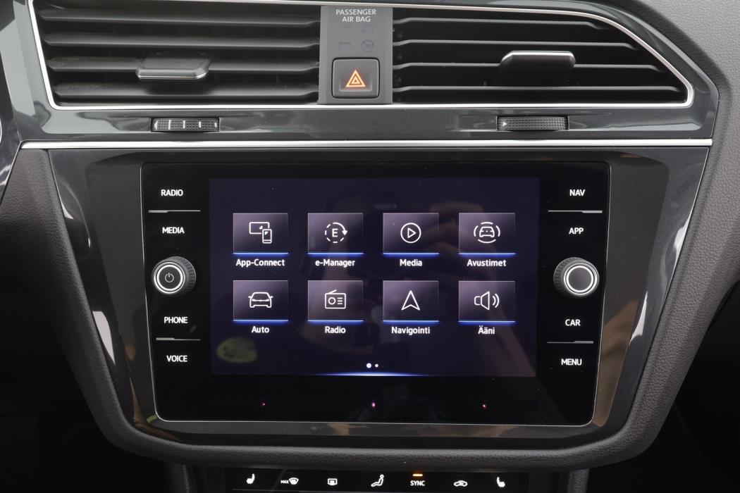 VOLKSWAGEN Tiguan 2023