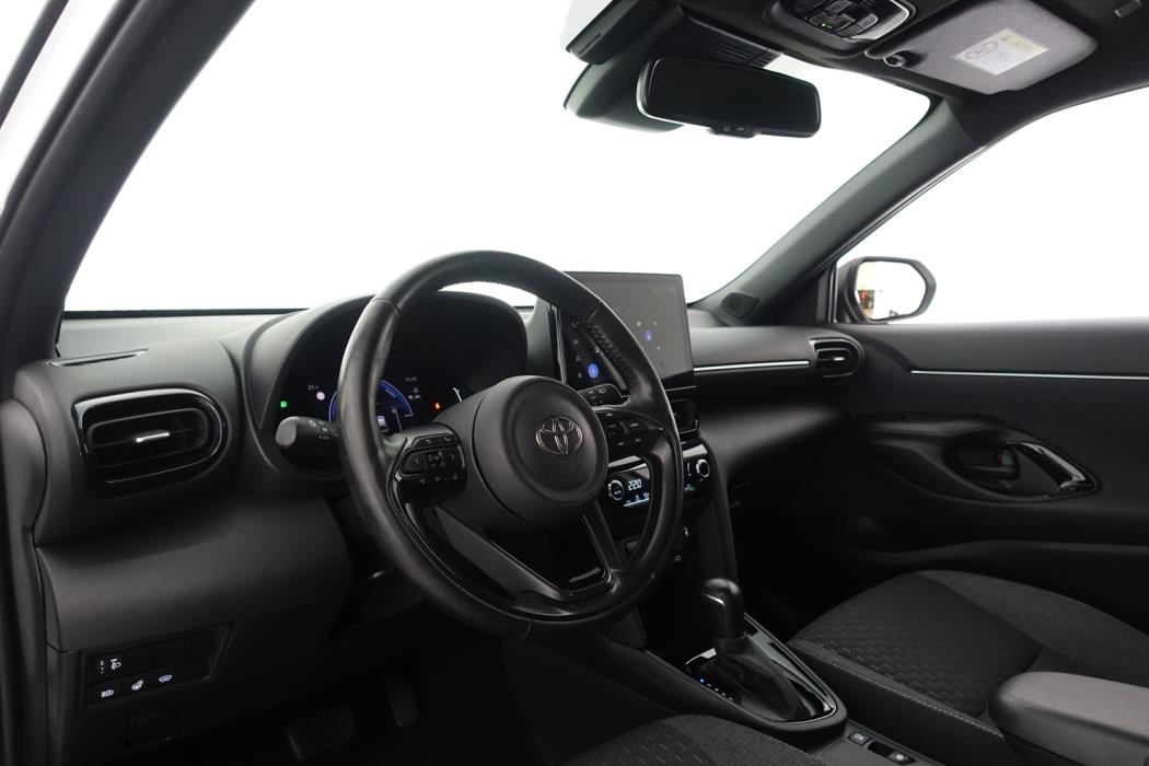 TOYOTA Yaris Cross 2024