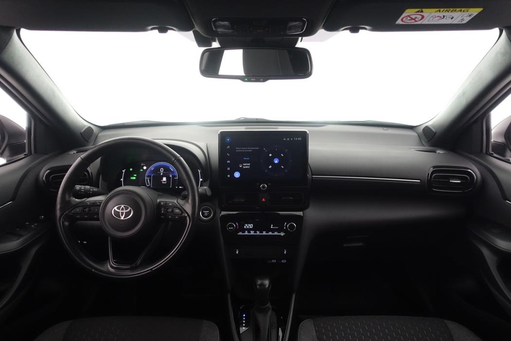 TOYOTA Yaris Cross 2024