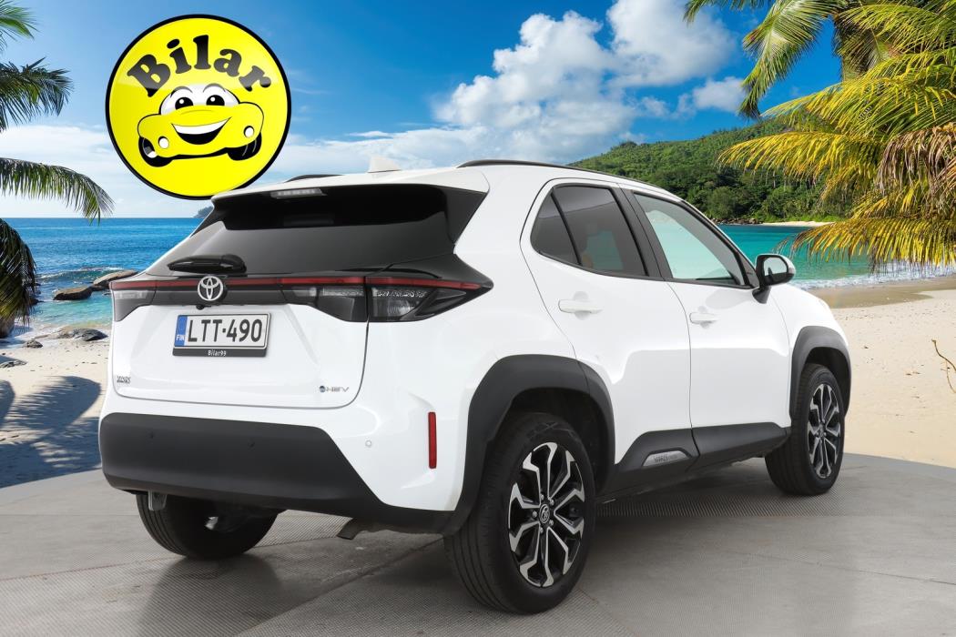 TOYOTA Yaris Cross 2024