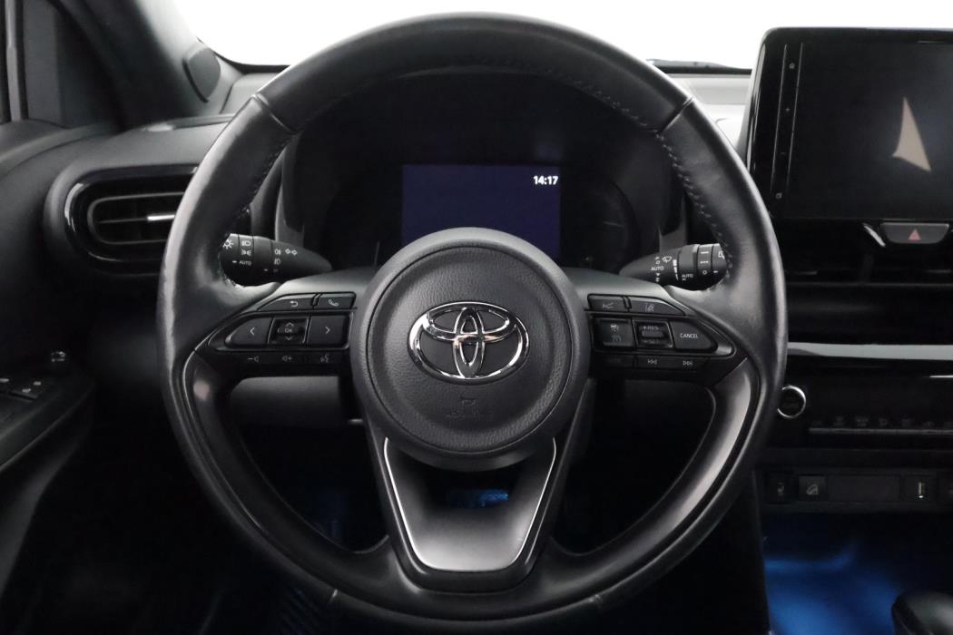 TOYOTA Yaris Cross 2023