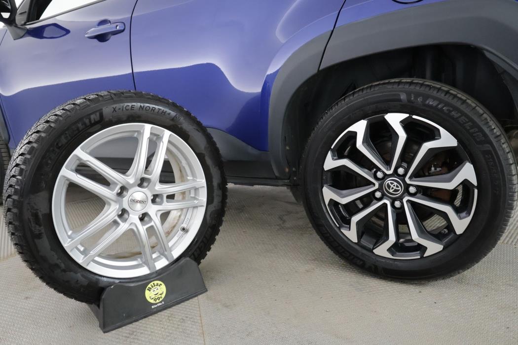 TOYOTA Yaris Cross 2023