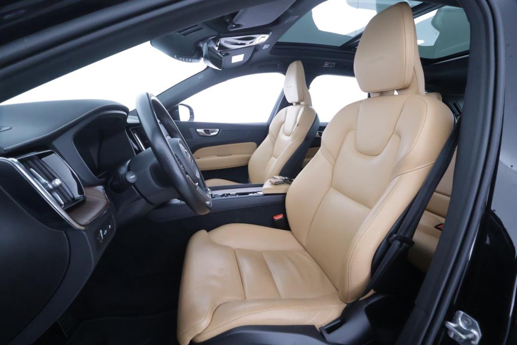 VOLVO XC60 2020