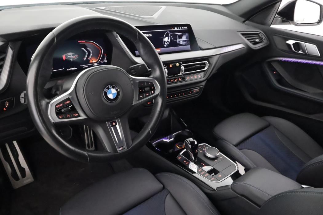 BMW 218 2022