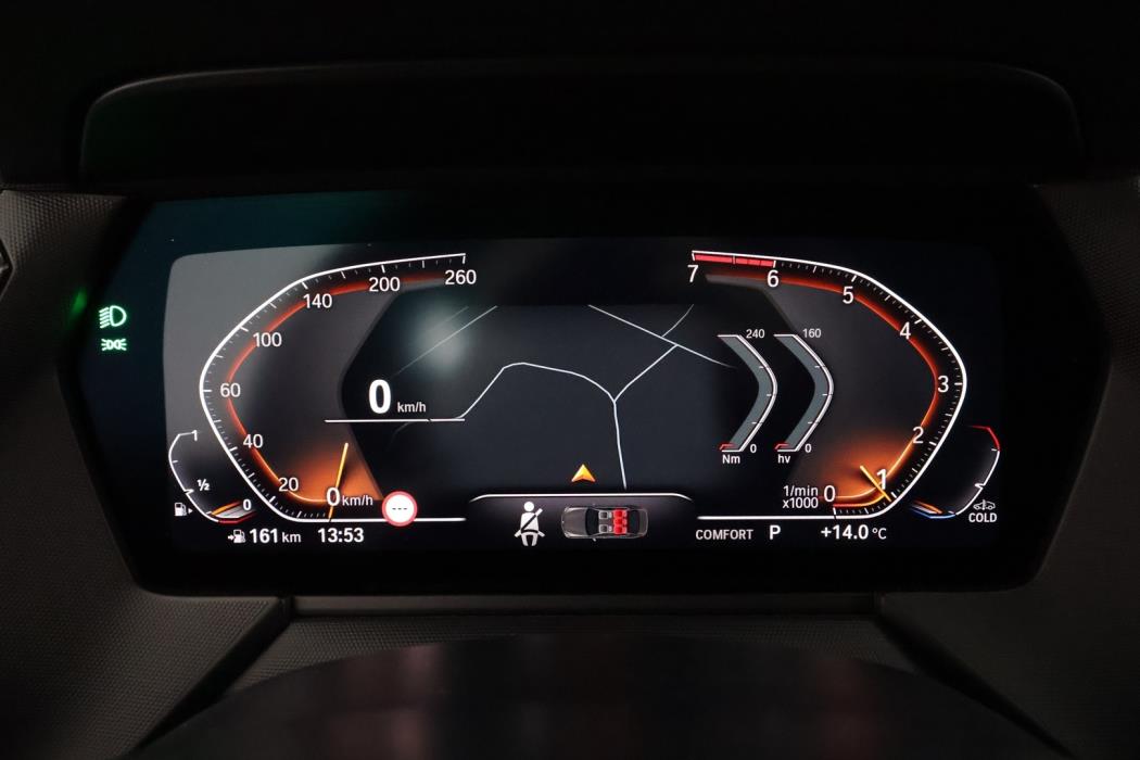 BMW 218 2022