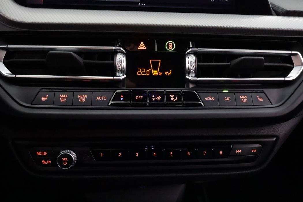 BMW 218 2022