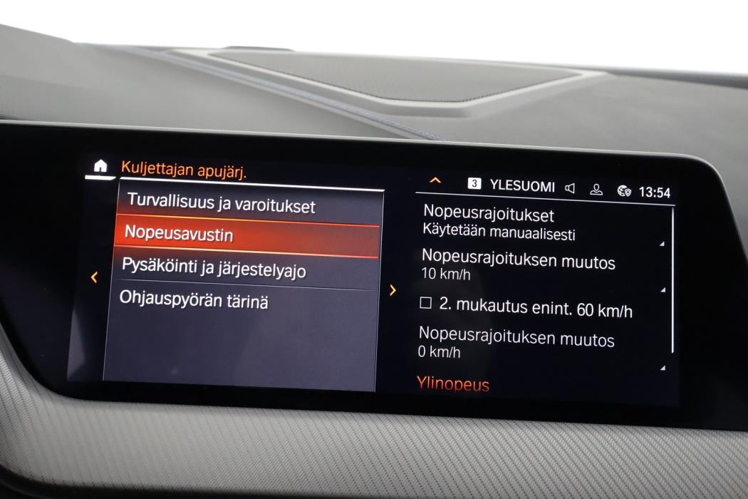BMW 218 2022