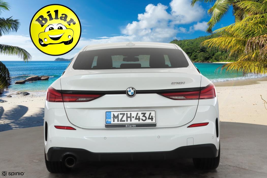 BMW 218 2022