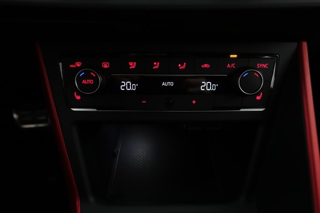 VOLKSWAGEN Polo 2020