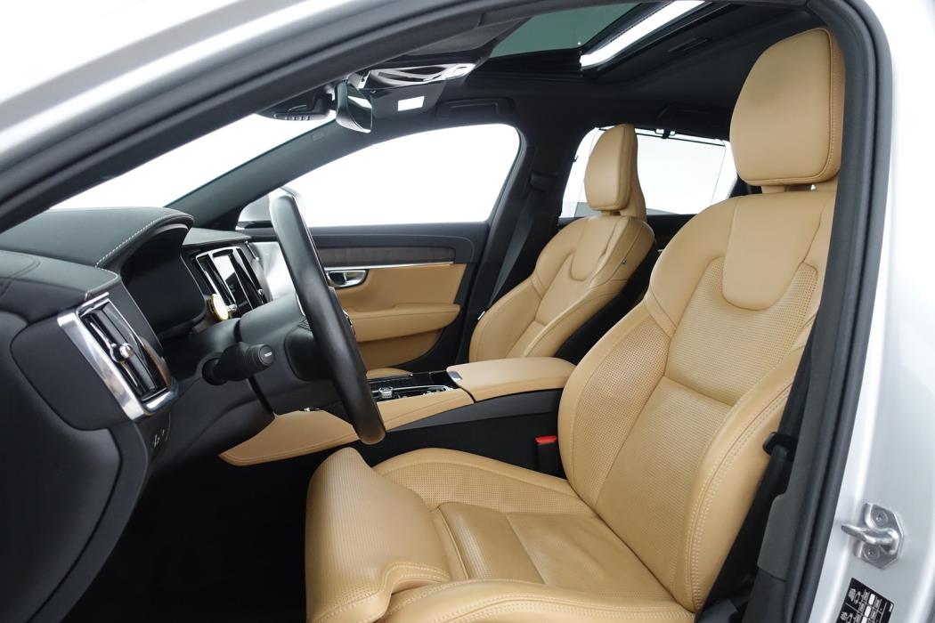 VOLVO S90 2021